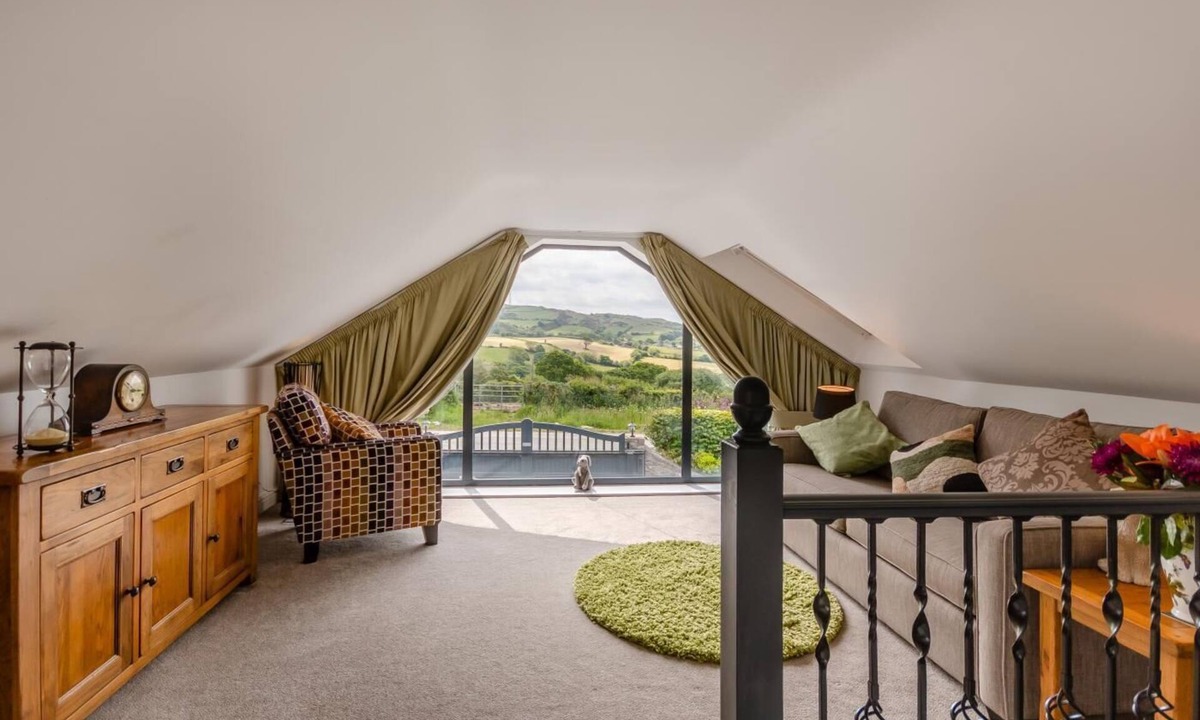 Colwyn Bay Apartment | 1 Bed in Glan Conwy (oc-g30282)