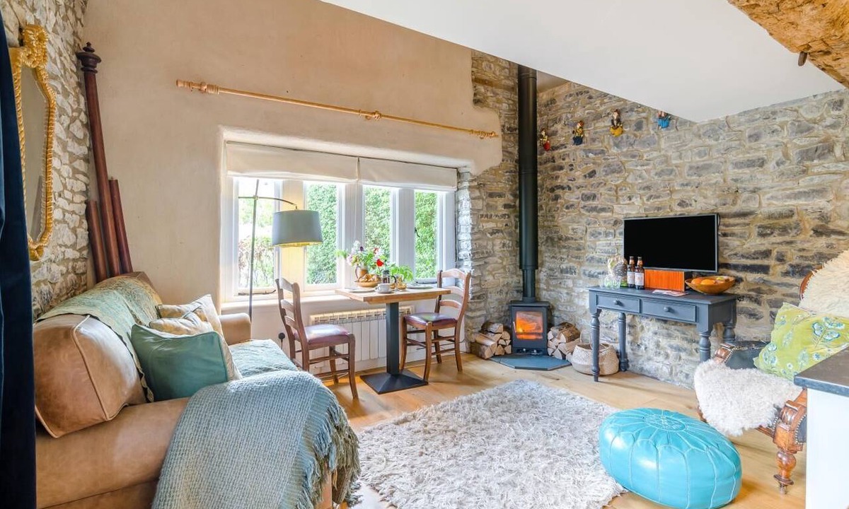 Shepton Mallet Cottage | 1 Bed in Alhampton (oc-t42458)
