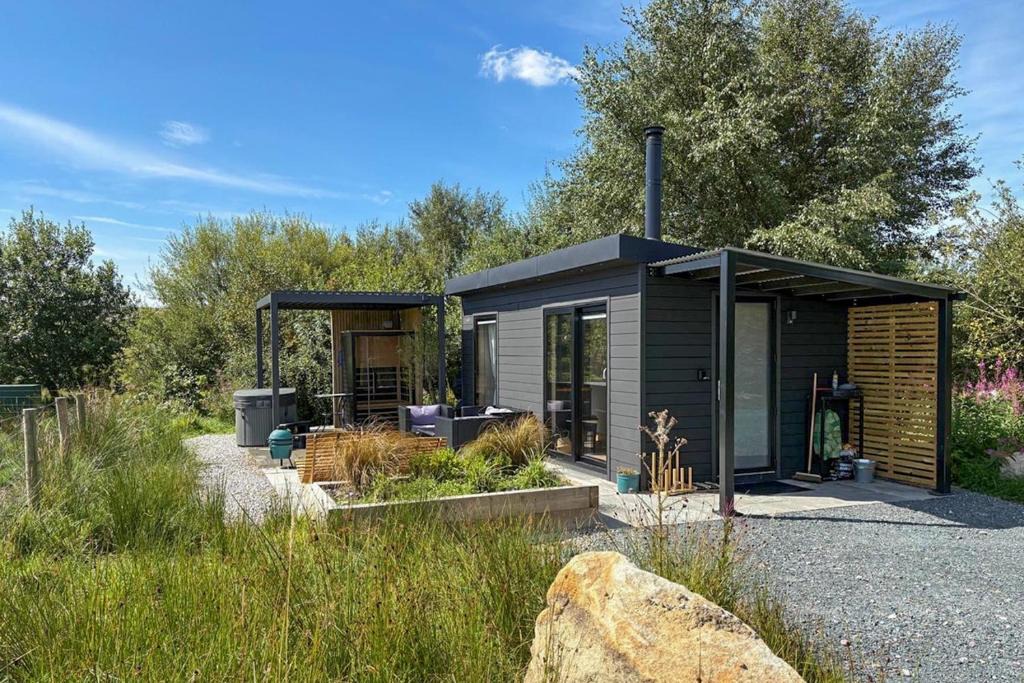 Fourstones Near Bentham Cabin | 1 Bed in Austwick oc-b37509