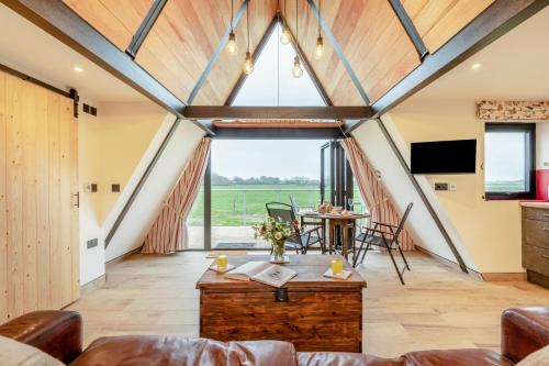 Abbess Roding Other | 1 Bed in Bethersden oc-w36923