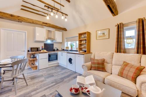 Sudbury House | 1 Bed in Great Waldingfield oc-ac1