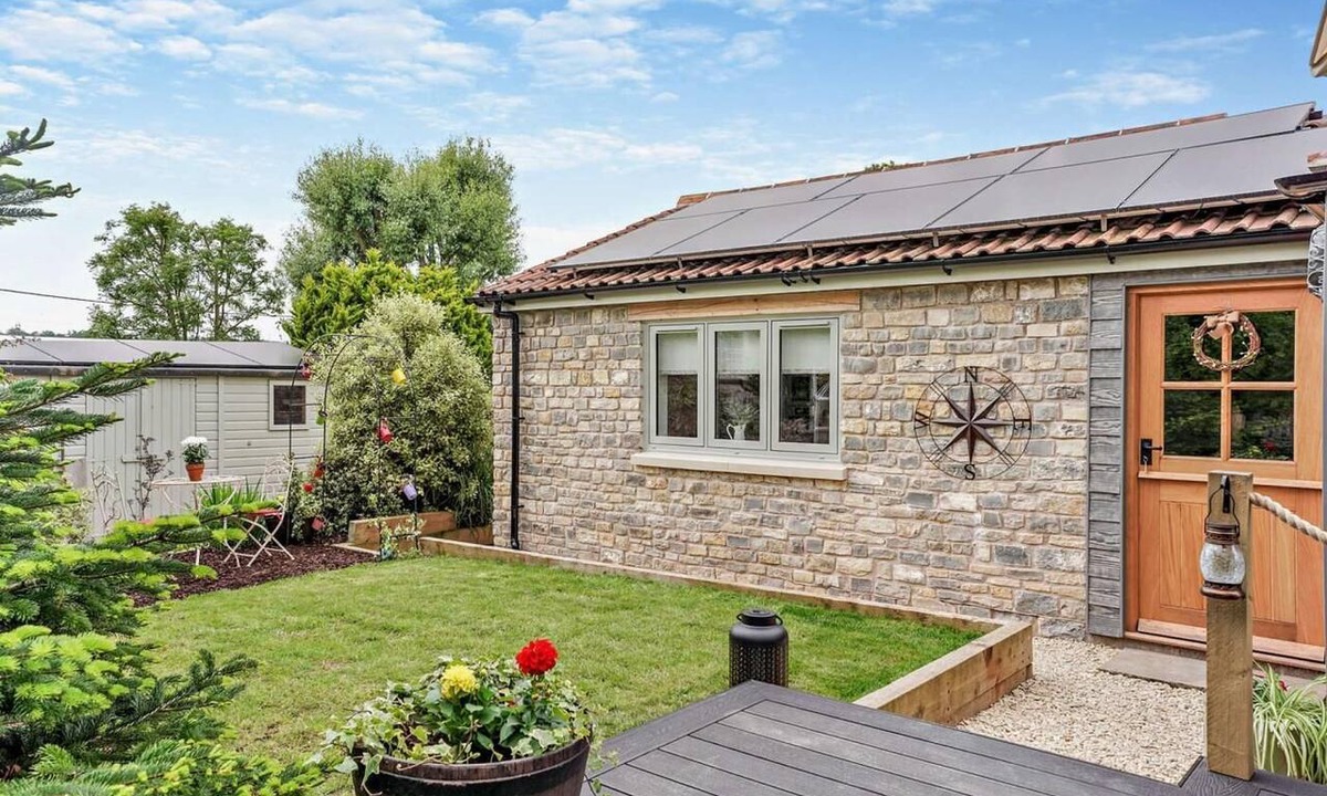 East Horrington Cottage | 1 Bed in Shepton Mallet (oc-94296)