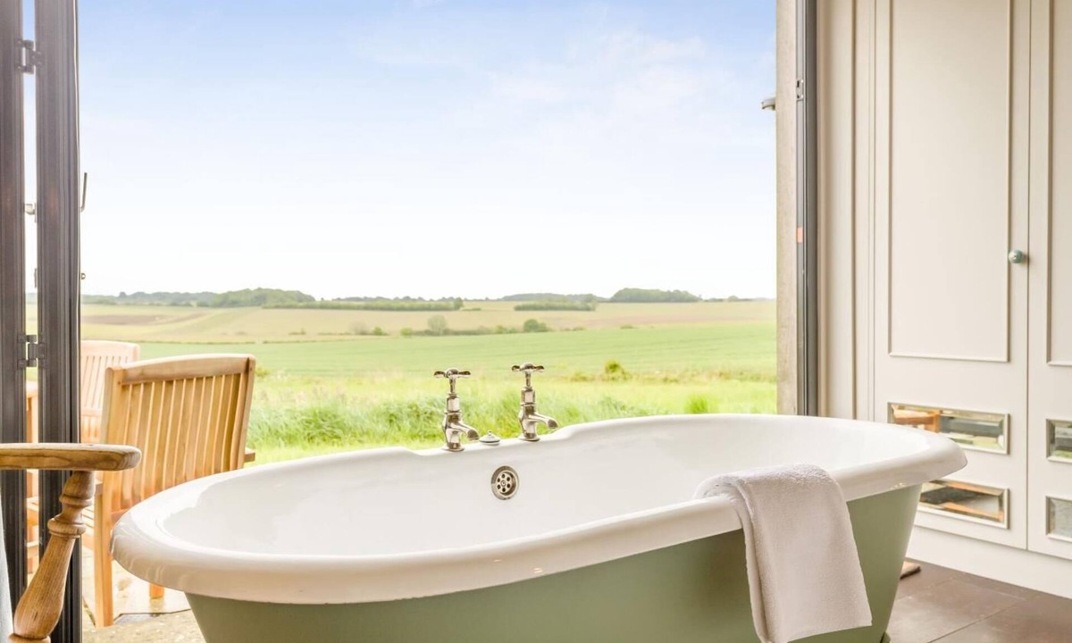 Wickhambrook House | 1 Bed in Wickhambrook (oc-tosh)