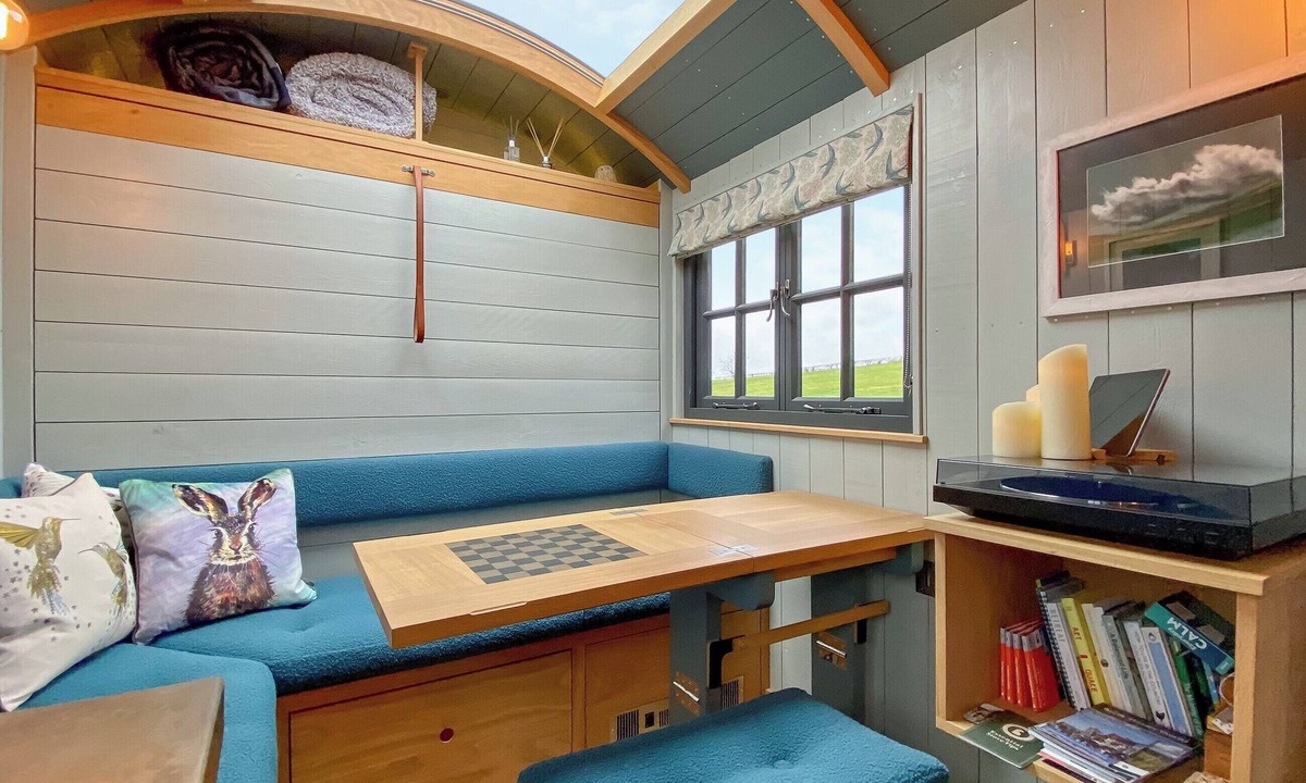 Chute Forest Cottage | 1 bedroom accommodation in Collingbourne Ducis, Marlborough