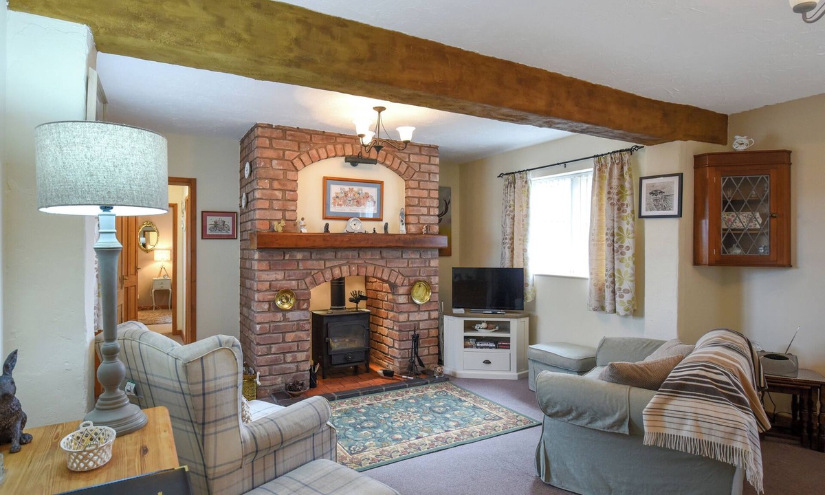 Malpas Cottage | 1 bedroom accommodation in Willington