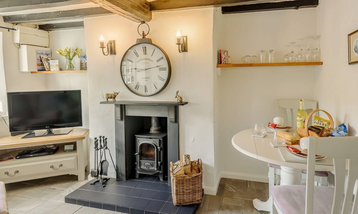 Sturton By Stow Cottage | 1 bedroom accommodation in Ingham