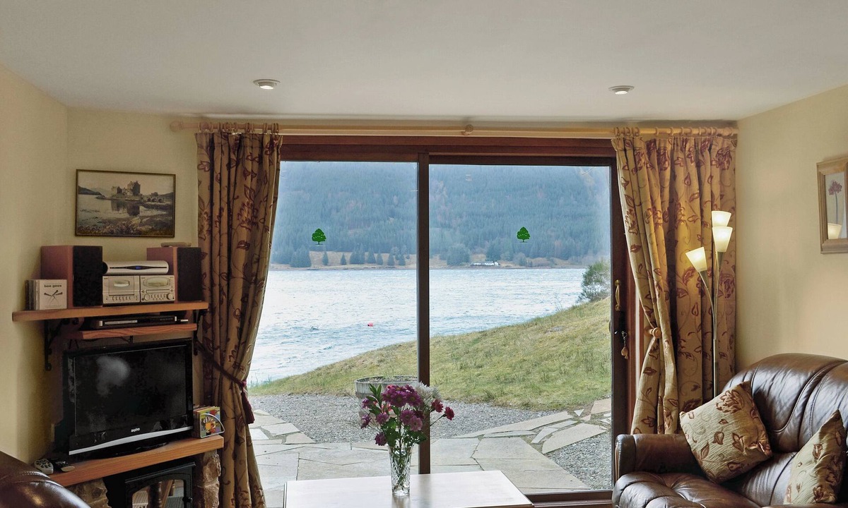 Kyle Cottage | 1 bedroom accommodation in by Inverinate, Kyle