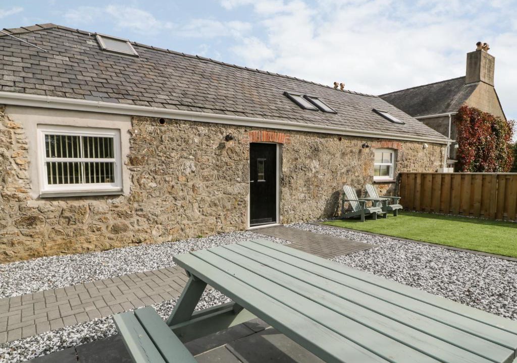 Llangefni House | 1 Mountain View