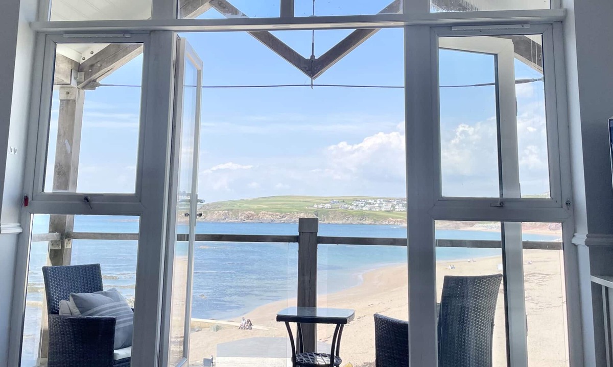 Burgh Island Cottage | 12 Thurlestone Rock