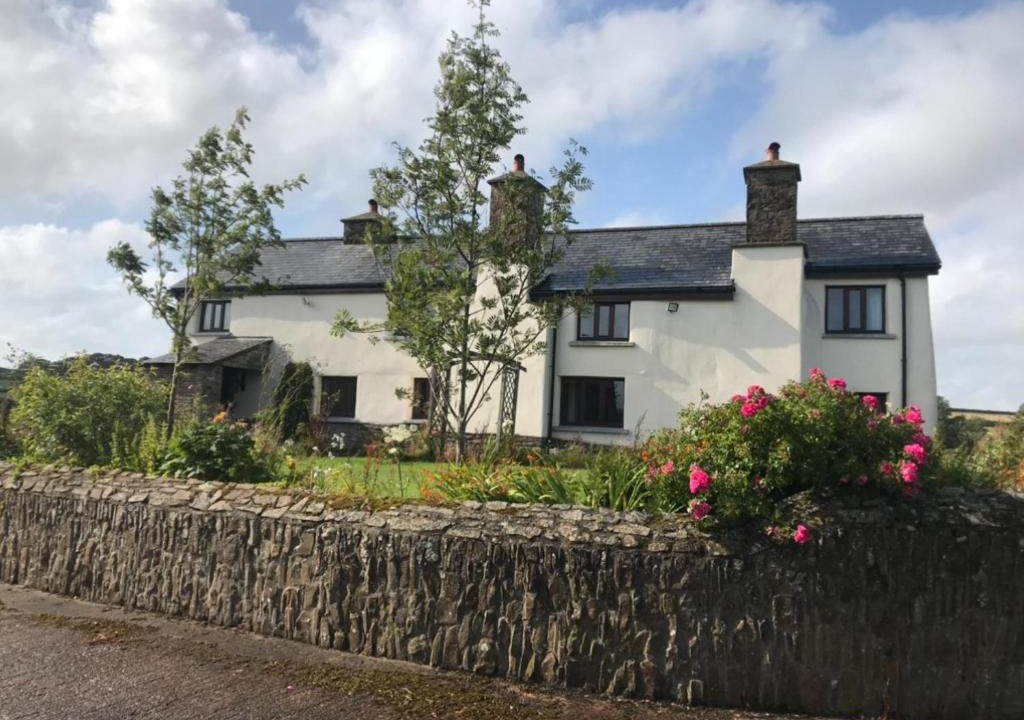 Broadwoodkelly House | 16th Century Devon Farmhouse Stunning Views