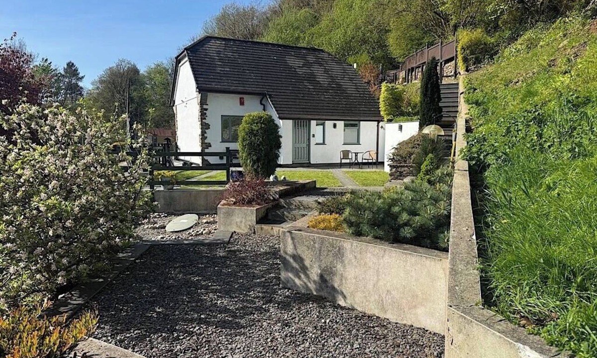 Gunnislake Cottage | 2-Bed Cottage Devon/Cornwall border - Dog-friendly