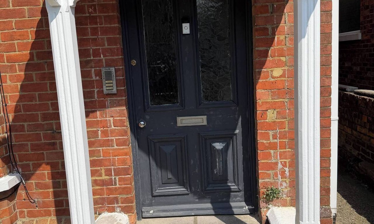 Folkestone Apartment | 2 Bed Folkestone Flat, Town, Rail, Channel Tunnel