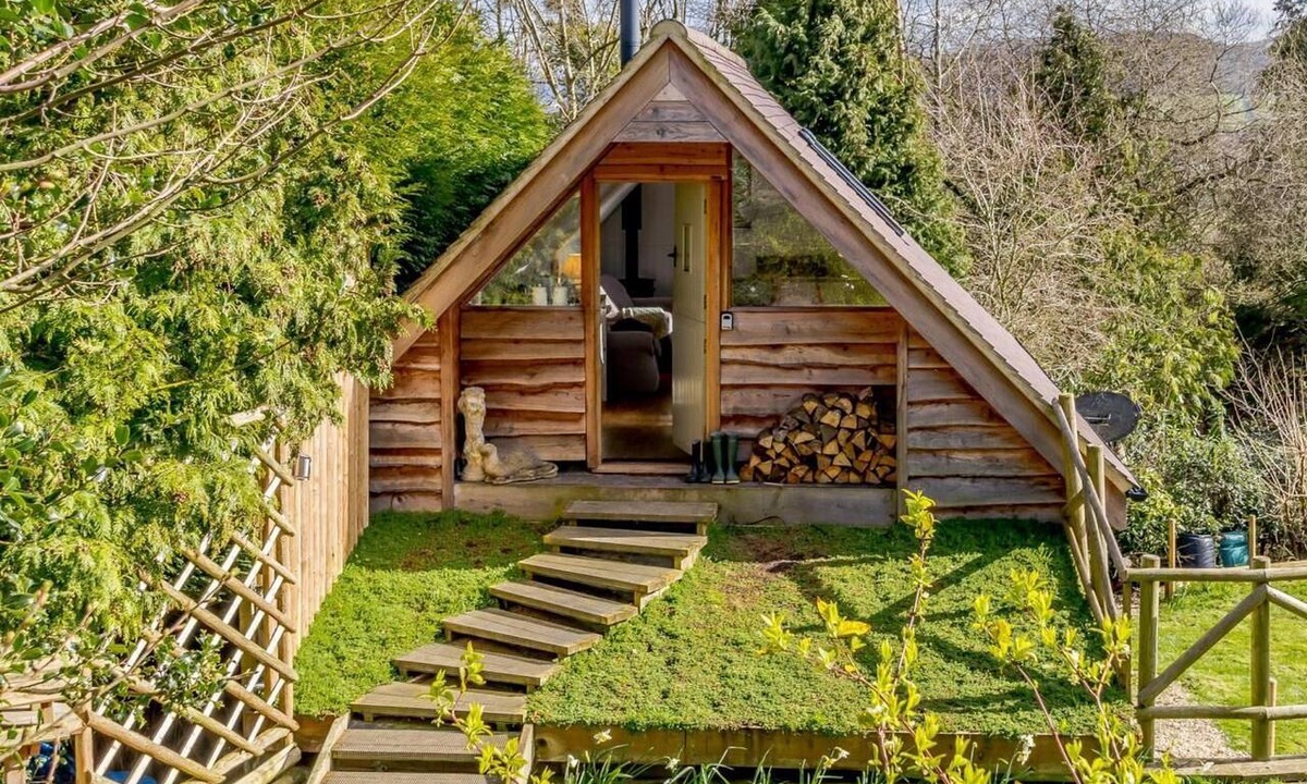 Ashton Under Hill Ski Chalet | 2 Bed in Ashton -under- Hill (oc-41827)
