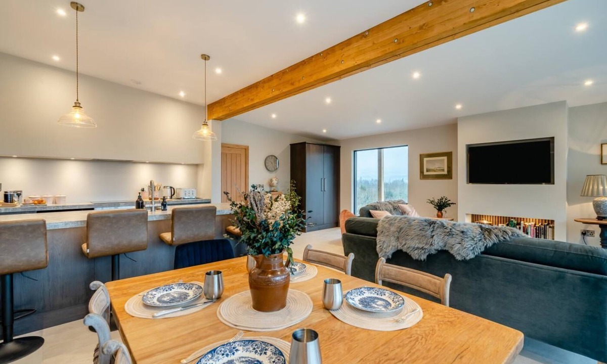 Fourstones Near Bentham Ski Chalet | 2 Bed in Austwick (oc-f30841)
