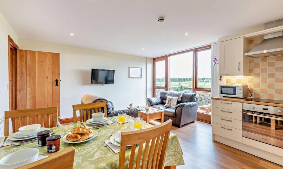 Wing Apartment | 2 Bed in Irthington (oc-v28308)