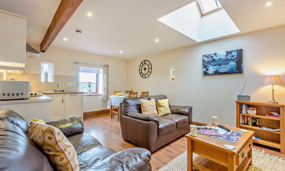 Wing Apartment | 2 Bed in Irthington (oc-m28305)