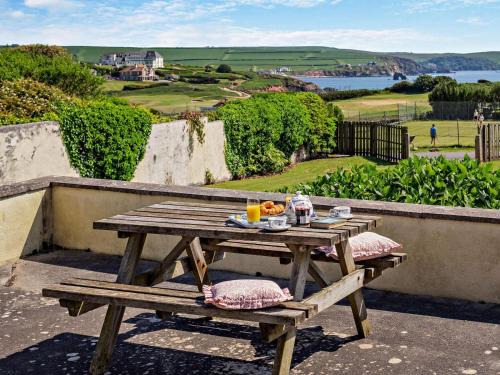 Thurlestone House | 2 Bed in Kingsbridge oc-edelv