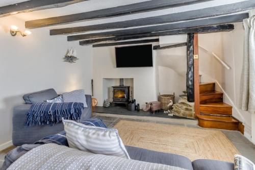 Llansantffraed House | 2 Bed in Llanon oc-e32781