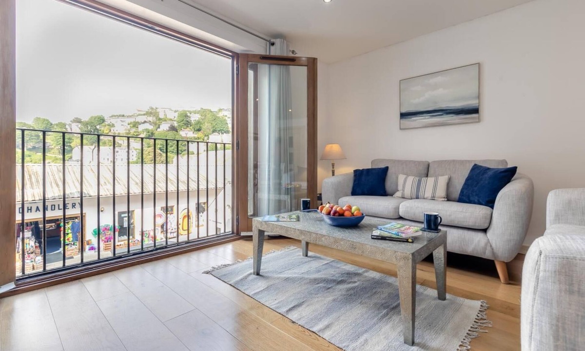 West Looe Apartment | 2 Bed in Looe (oc-n29477)