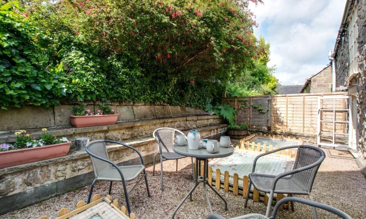 Winster Cottage | 2 Bed in Matlock (oc-h30164)