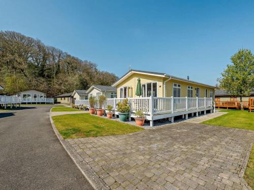 Amroth Cabin | 2 Bed in Narberth oc-91799