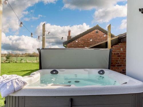 Ormskirk House | 2 Bed in Ormskirk oc-90263