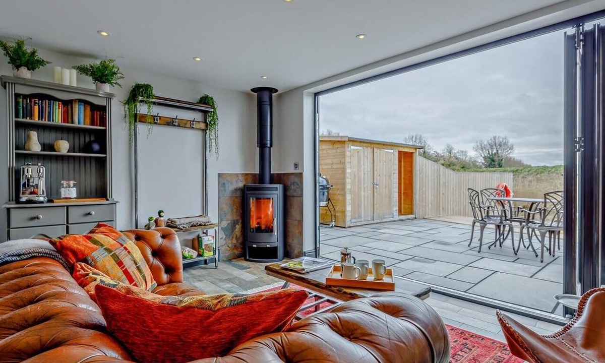 Surfleet Cottage | 2 Bed in Spalding (oc-91528)