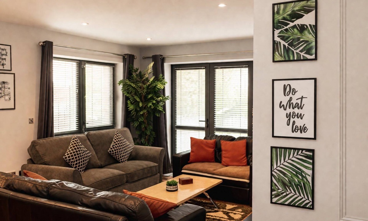 Vauxhall Apartment | 2 Bedroom Accessible Step-Free Central
