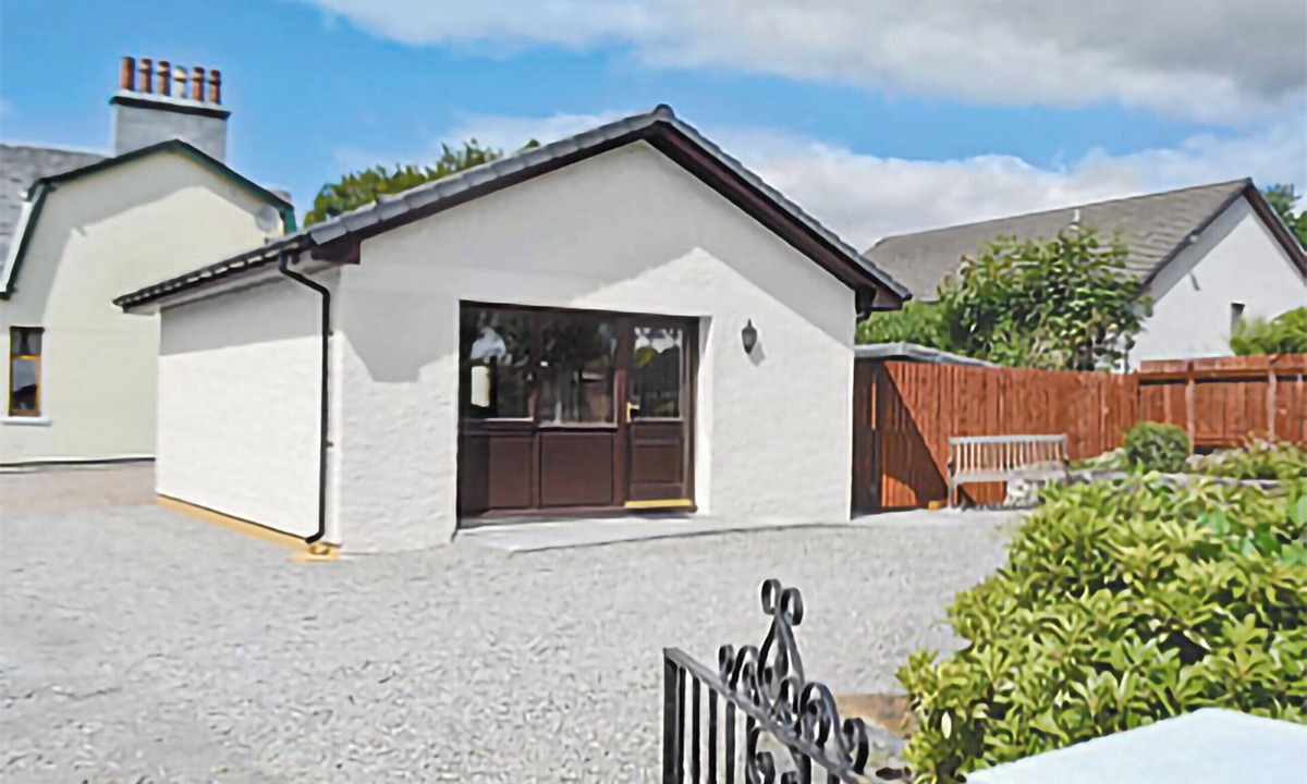 Fort William Cottage | 2 bedroom accommodation in Corpach, near Fort William