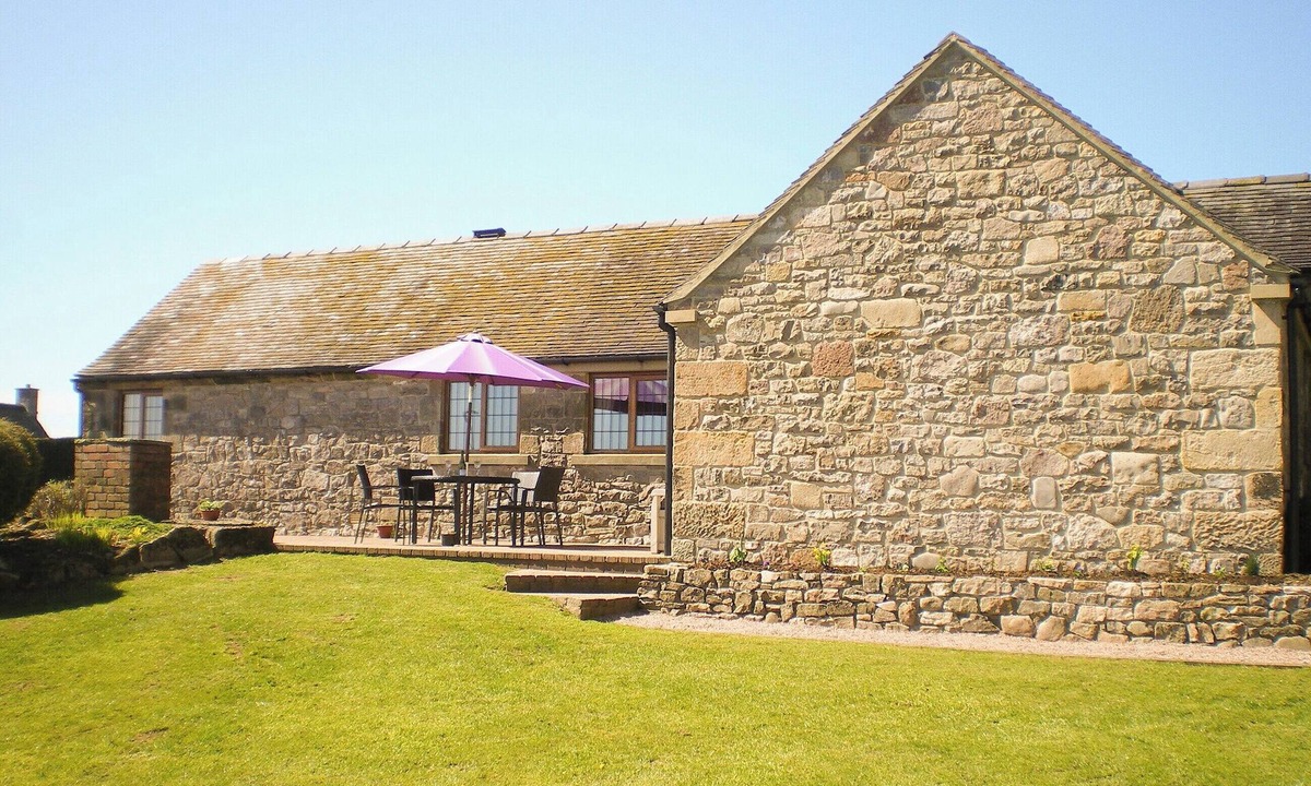 Cauldon Low Cottage | 2 bedroom accommodation in Calton Moor, near Ashbourne