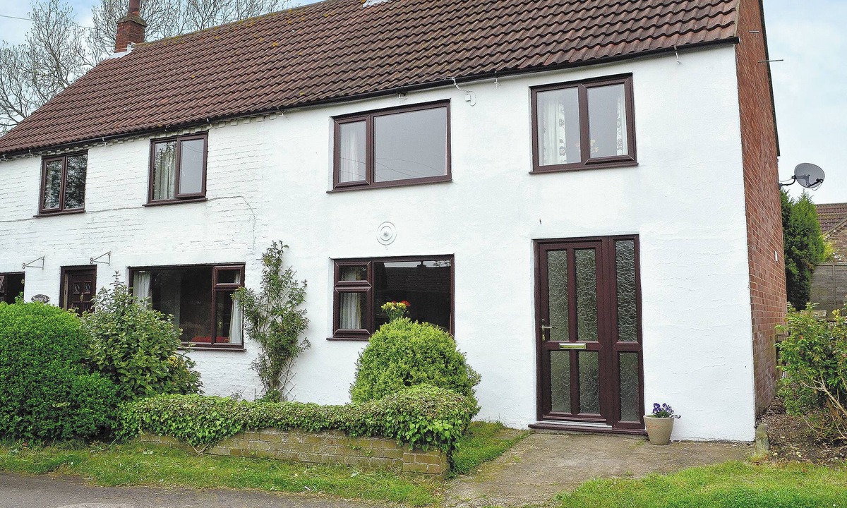 Horncastle Cottage | 2 bedroom accommodation in Hemingby, near Horncastle