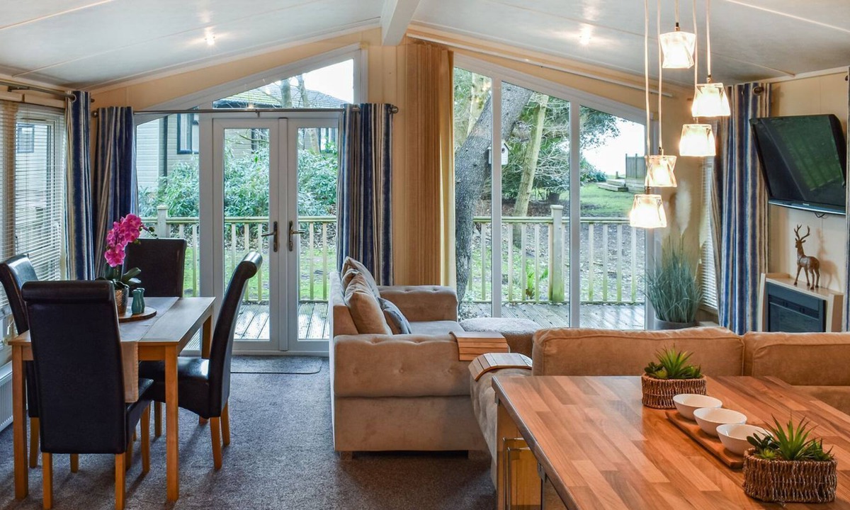 Corton Cottage | 2 bedroom accommodation in Corton