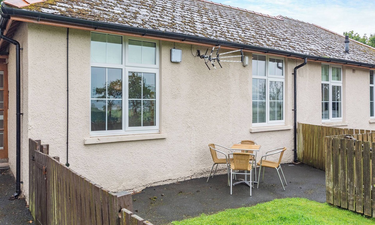 Meathop Cottage | 2 bedroom accommodation in Meathop, near Grange-over-Sands