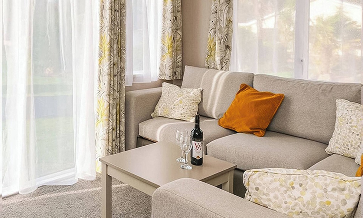 Plaitford House | 2 bedroom accommodation in Landford, Nr Salisbury