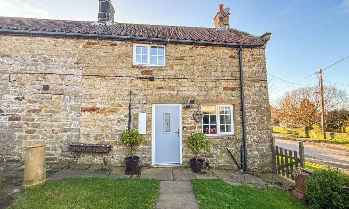 Sneaton Cottage | 2 bedroom accommodation in Sneaton, near Whitby