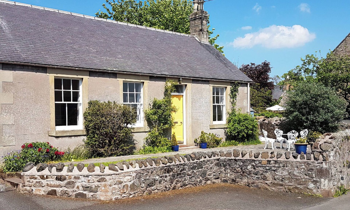 Duns Cottage | 2 bedroom accommodation in Duns