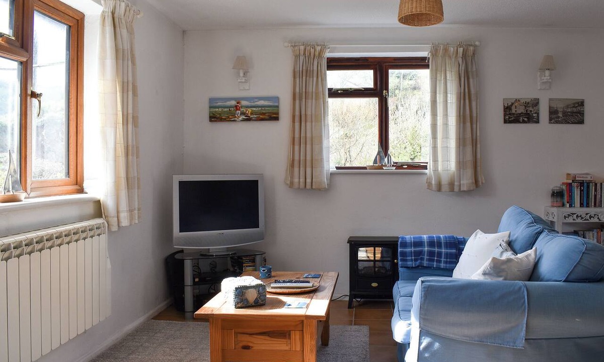 Talland Cottage | 2 bedroom accommodation in Talland Bay, near West Looe