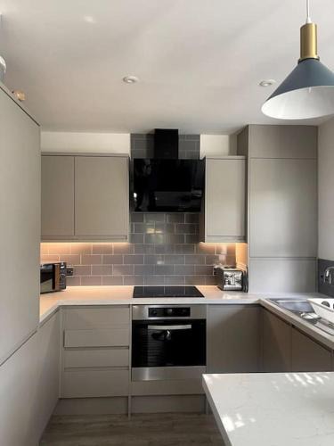 Bracknell Apartment | 2 Bedroom Flat Bracknell Free Parking