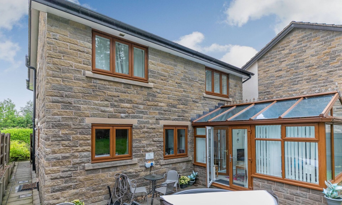 Padfield Cottage | 2 Carr Farm Close