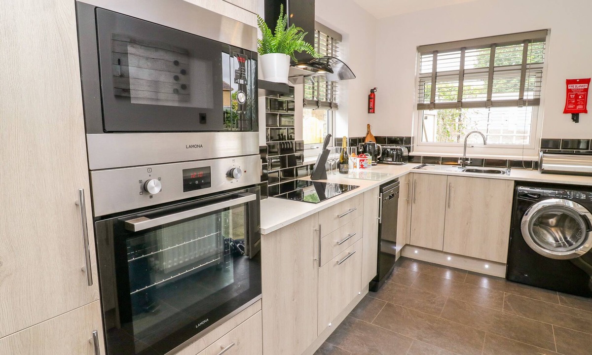 Settle Apartment | 2 Ings Avenue