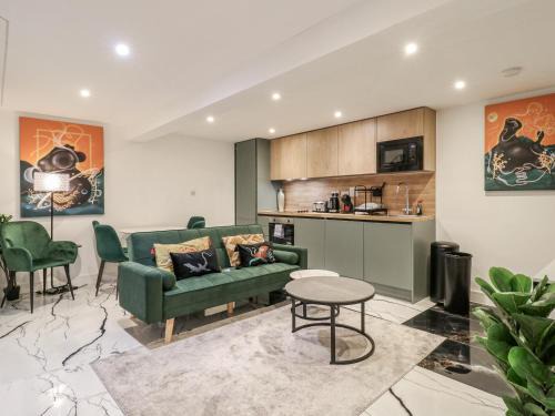 Livesey Apartment | 2A Ruby Street
