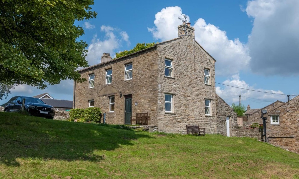 Bainbridge Apartment | 3 Bed in Bainbridge (oc-ds1026)