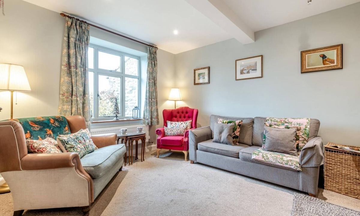 Baslow Cottage | 3 Bed in Baslow (oc-h27288)