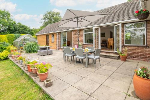 Unstone House | 3 Bed in Dronfield oc-dcelle