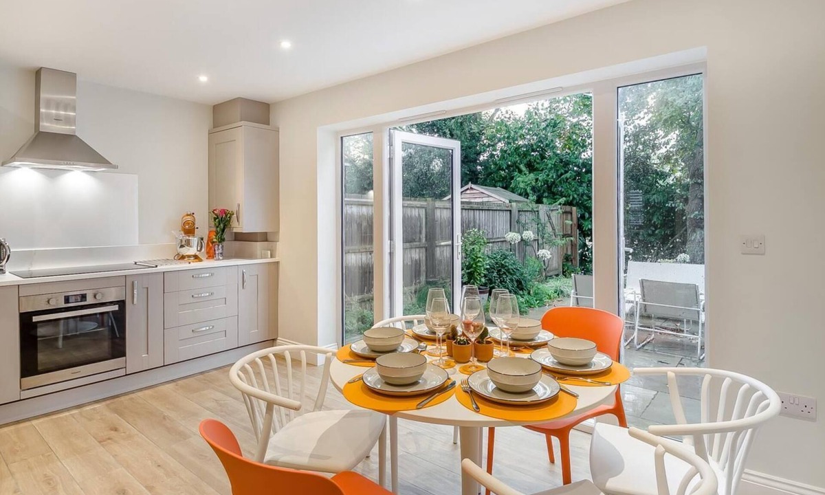 Framlingham Cottage | 3 Bed in Framlingham (oc-m32532)