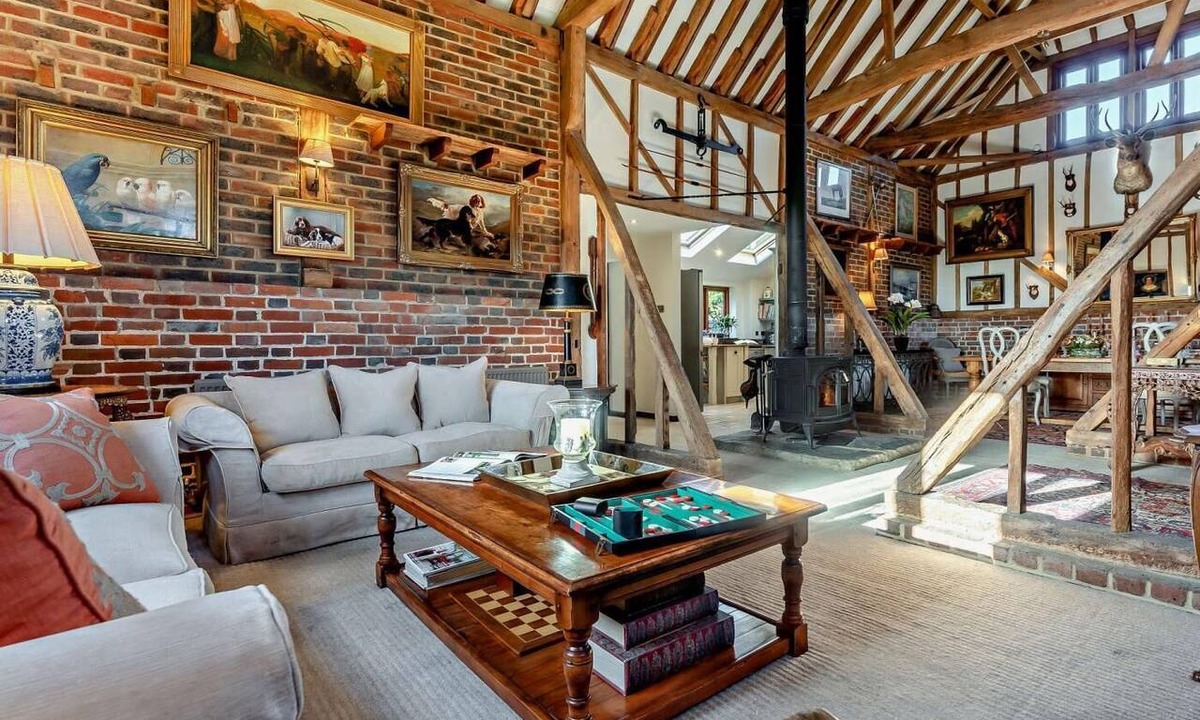 Heathfield Cottage | 3 Bed in Heathfield (oc-93718)