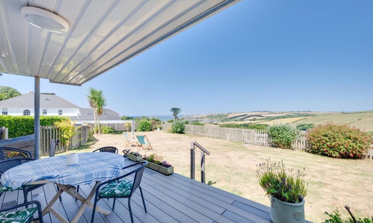 Thurlestone House | 3 Bed in Thurlestone (oc-bc1415)
