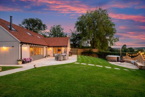 Tenterden House | 3 Bed in Wittersham oc-m27683