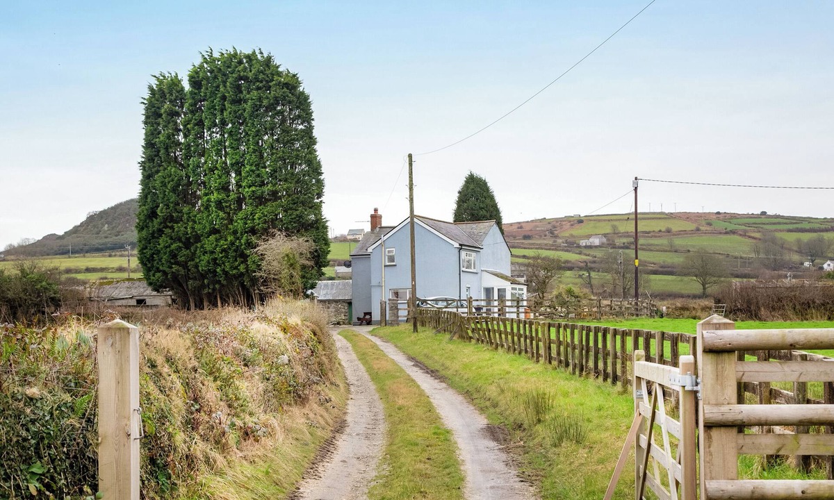 Stenalees Cottage | 3 bedroom accommodation in St Dennis, near St Austell