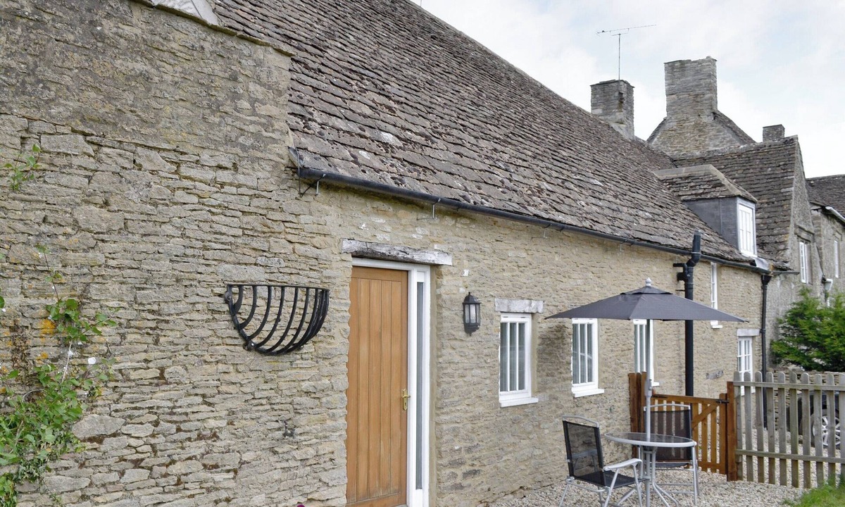 Nettleton Cottage | 3 bedroom accommodation in Sherston, Malmesbury